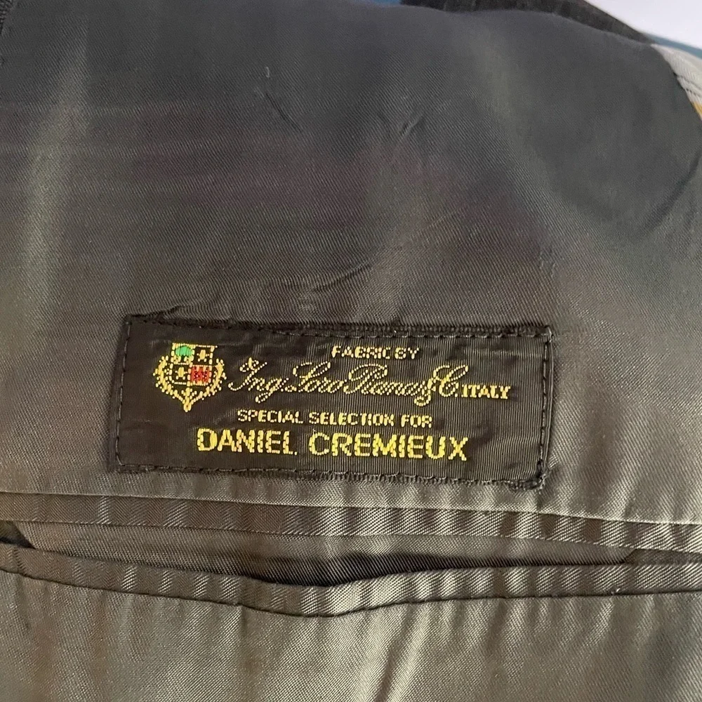 Daniel Cremieux Loro Piana 2 Button Blazer in Grey Size 40L‎